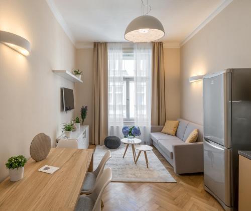 Apartment Mordecai 12 By Adrez Prag